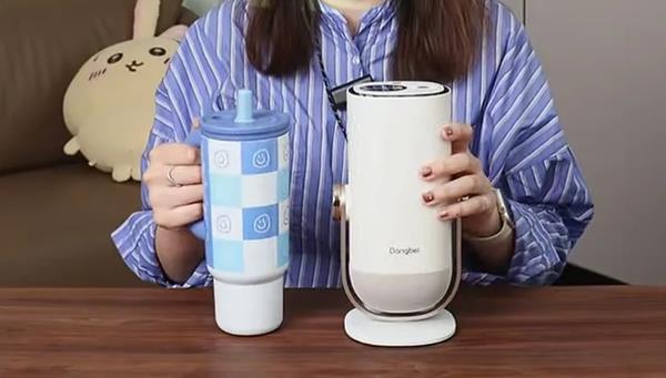 pSeek满血版的千元投影仪当贝Smart1尊龙AG人生就是博2025年首款搭载Dee(图6)